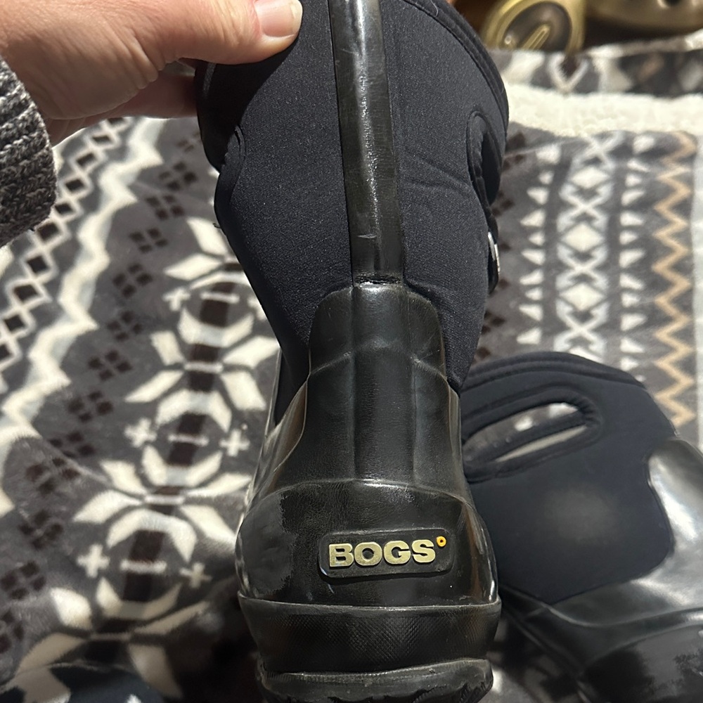 Bogs Black Neoprene Winter Boots - Picture 5 of 11